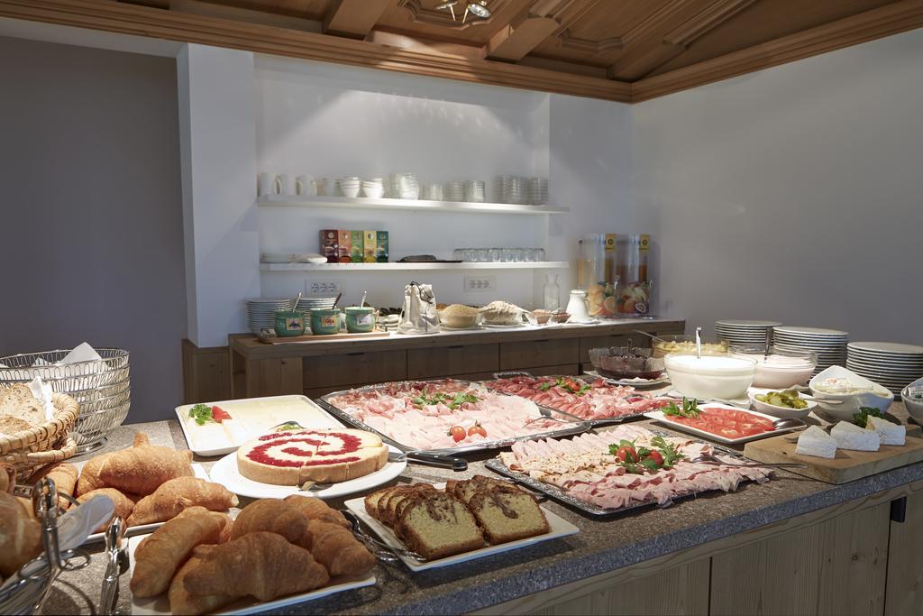 Hotel Taufers Molini di Tures Esterno foto