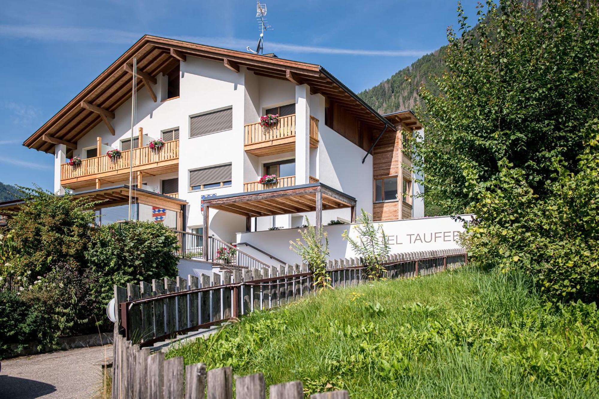 Hotel Taufers Molini di Tures Esterno foto