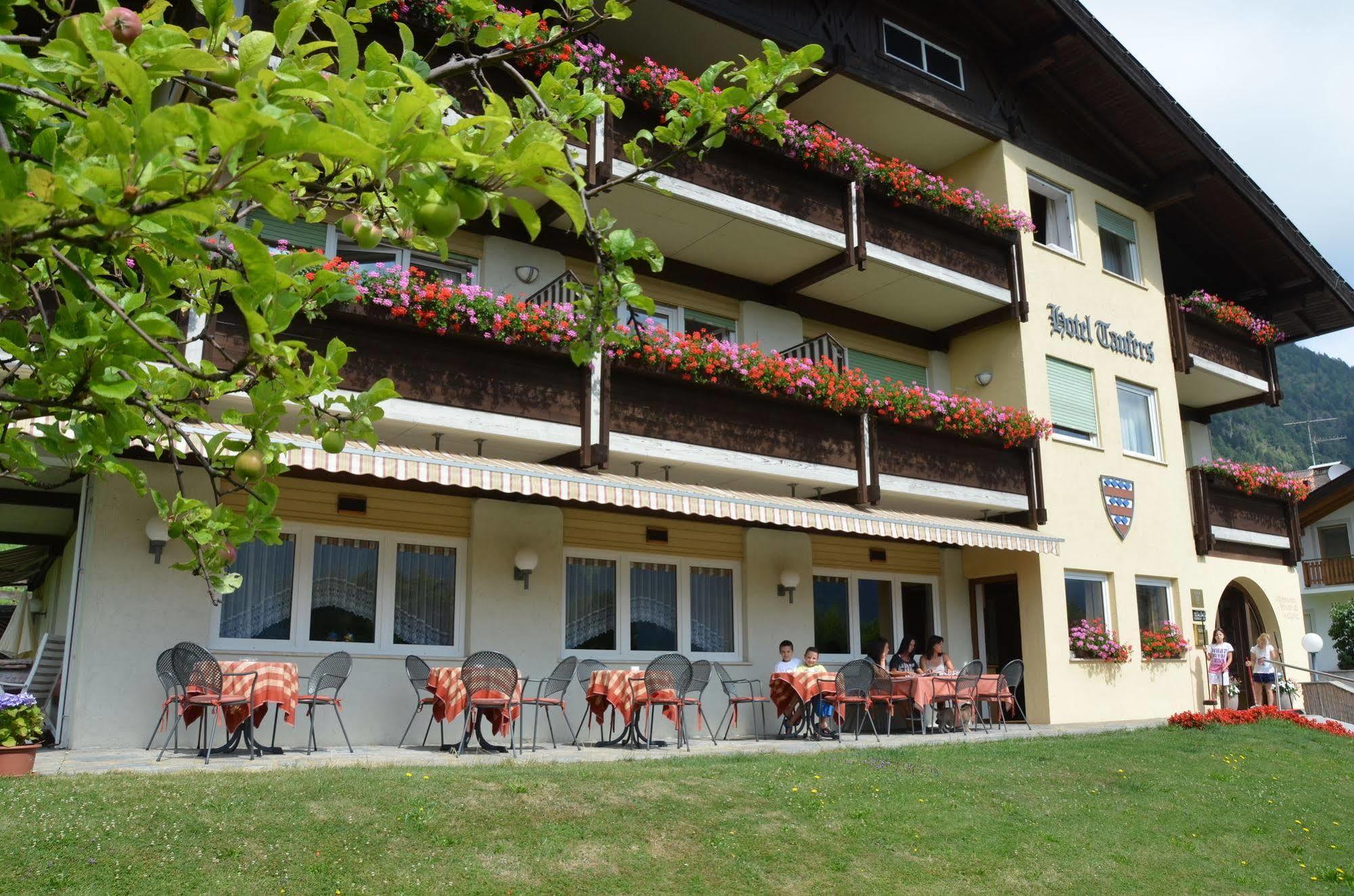 Hotel Taufers Molini di Tures Esterno foto